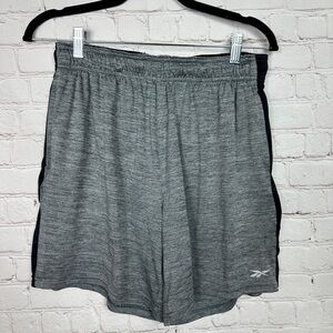 REEBOK Men's gray pull‎ on athletic gym shorts, sz M